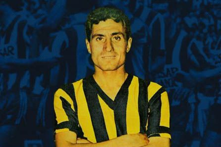 Lefter Kuçukandonyadis, el mejor futbolista 'rumle'/ Yunanistan