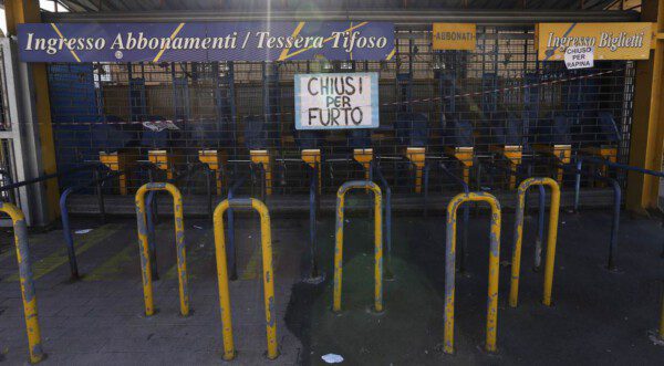 El Ennio Tardini 'cerrado por hurto'/ Reuters