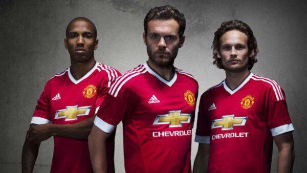 La camiseta del Manchester United la 'más cara' del mundo/ MUFC