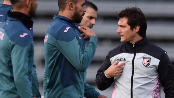 Schelotto vio como el Palermo le endosaba cuatro goles al Udinese el pasado fin de semana/ TyC